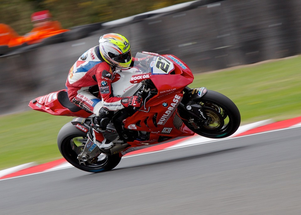 superbike-930715_960_720.jpg